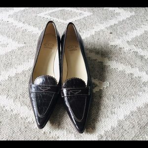 JOAN & DAVID Stylish leather pumps. EUC.